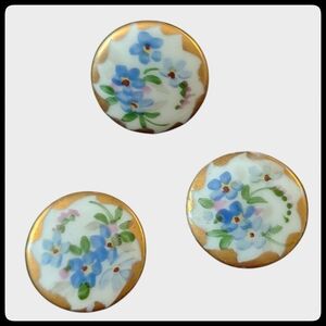 Vintage Floral Porcelain Buttons with Gold Trim